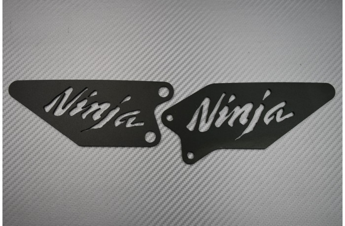 Pareja de taloneras de estriberas KAWASAKI - con sigla NINJA