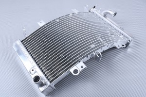 Radiador SUZUKI HAYABUSA GSXR 1300 / 1340 2008 - 2018 Radiador SUZUKI HAYABUSA GSXR 1300 / 1340 2008 - 2018