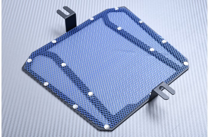 Rejilla protectora del radiador SUZUKI GSXS 125 / GSXR 125 2017 - 2024 Rejilla protectora del radiador SUZUKI GSXS 125 / GSXR 125 2017 - 2024