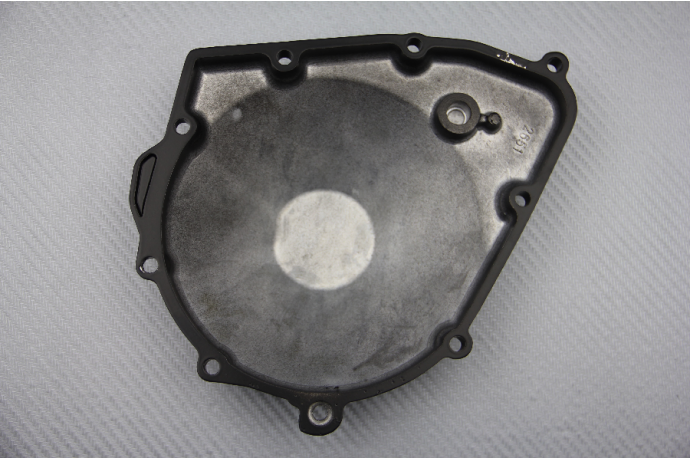 Couvercle Carter Alternateur SUZUKI GSF BANDIT 600 / GSXF 600 / 750 INAZUMA / GSXR 750 / 1100 1994 - 2006 Couvercle Carter Alternateur SUZUKI GSF BANDIT 600 / GSXF 600 / 750 INAZUMA / GSXR 750 / 1100 1994 - 2006