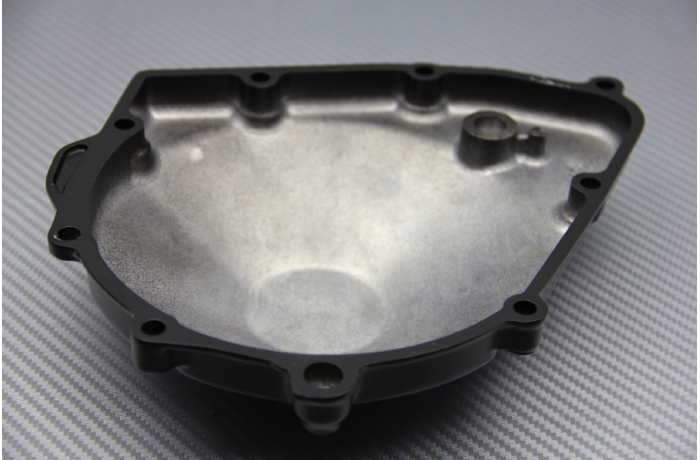 Couvercle Carter Alternateur SUZUKI GSF BANDIT 600 / GSXF 600 / 750 INAZUMA / GSXR 750 / 1100 1994 - 2006 Couvercle Carter Alternateur SUZUKI GSF BANDIT 600 / GSXF 600 / 750 INAZUMA / GSXR 750 / 1100 1994 - 2006