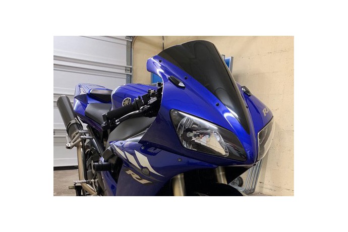 Polycarbonat-Windschutzscheibe YAMAHA YZF R1 2002 - 2003 Polycarbonat-Windschutzscheibe YAMAHA YZF R1 2002 - 2003