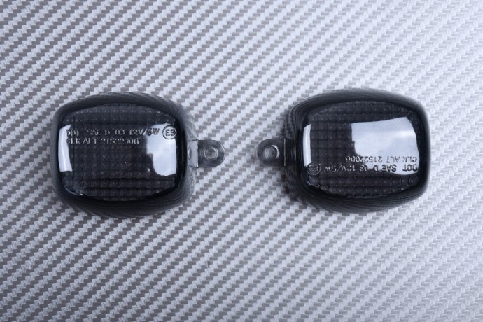 Paire de caches clignotants arrière KAWASAKI Z750 / Z1000 / ZX6R / ZX9R / ZX12R 1998 - 2006 Paire de caches clignotants arrière KAWASAKI Z750 / Z1000 / ZX6R / ZX9R / ZX12R 1998 - 2006