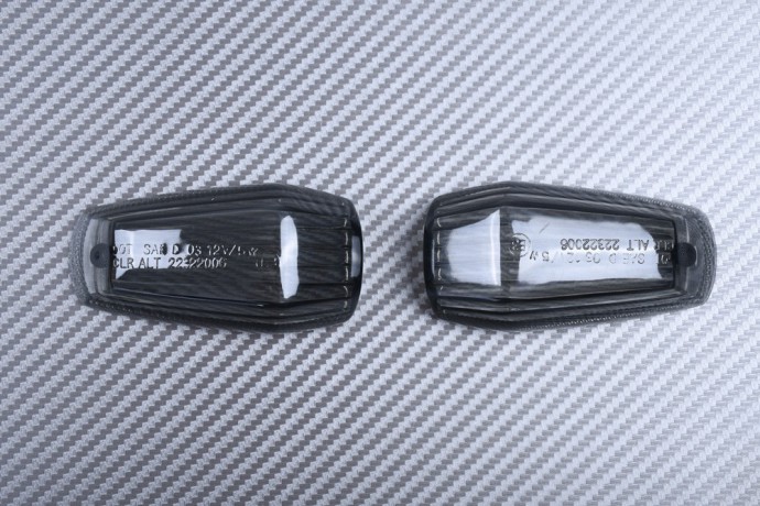 Paire de caches clignotants arrière SUZUKI GSXR 600 750 2004-2005 / GSX-R 1000 2003 - 2004 Paire de caches clignotants arrière SUZUKI GSXR 600 750 2004-2005 / GSX-R 1000 2003 - 2004