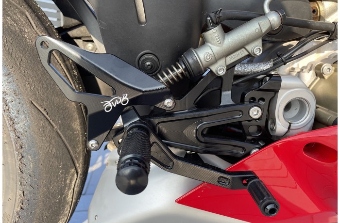 Commandes reculées AVDB DUCATI PANIGALE V4 / V4S / V4R 2018 - 2024 Commandes reculées AVDB DUCATI PANIGALE V4 / V4S / V4R 2018 - 2024