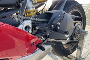 Commandes reculées AVDB DUCATI PANIGALE V4 / V4S / V4R 2018 - 2024 Commandes reculées AVDB DUCATI PANIGALE V4 / V4S / V4R 2018 - 2024