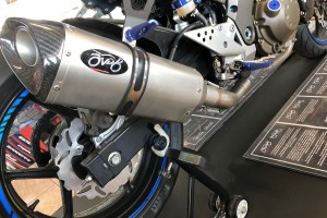 Tube intermédiaire / Mid Pipe pour échappement KAWASAKI Z750 & Z750S 2004 - 2007 Tube intermédiaire / Mid Pipe pour échappement KAWASAKI Z750 & Z750S 2004 - 2007