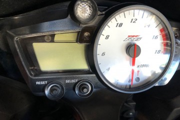 Entourage Compteur Type Origine YAMAHA YZF R1 2002 - 2003 / R6 2003 - 2005