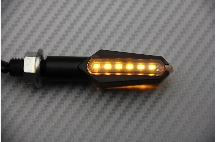Ein Paar Universal LED-Blinker (Leuchtdiode) Ein Paar Universal LED-Blinker (Leuchtdiode)