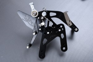 Estriberas Retrasadas AVDB YAMAHA MT10 / FZ10 2016 - 2024 Estriberas Retrasadas AVDB YAMAHA MT10 / FZ10 2016 - 2024