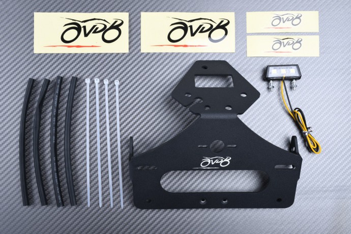 Portatarga specifico AVDB TRIUMPH DAYTONA / STREET TRIPLE / MOTO2 / 660 / 675 / 765 2013 - 2024 Portatarga specifico AVDB TRIUMPH DAYTONA / STREET TRIPLE / MOTO2 / 660 / 675 / 765 2013 - 2024