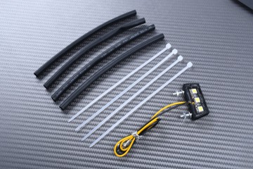 Portatarga specifico AVDB TRIUMPH DAYTONA / STREET TRIPLE / MOTO2 / 660 / 675 / 765 2013 - 2024 Portatarga specifico AVDB TRIUMPH DAYTONA / STREET TRIPLE / MOTO2 / 660 / 675 / 765 2013 - 2024