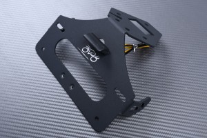 Portatarga specifico AVDB TRIUMPH DAYTONA / STREET TRIPLE / MOTO2 / 660 / 675 / 765 2013 - 2024 Portatarga specifico AVDB TRIUMPH DAYTONA / STREET TRIPLE / MOTO2 / 660 / 675 / 765 2013 - 2024