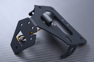 Portatarga specifico AVDB TRIUMPH DAYTONA / STREET TRIPLE / MOTO2 / 660 / 675 / 765 2013 - 2024 Portatarga specifico AVDB TRIUMPH DAYTONA / STREET TRIPLE / MOTO2 / 660 / 675 / 765 2013 - 2024