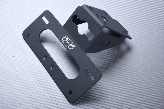 Support de plaque spécifique AVDB SUZUKI GSX-S 750 / 950 / 1000 / 1000F 2015 - 2024 Support de plaque spécifique AVDB SUZUKI GSX-S 750 / 950 / 1000 / 1000F 2015 - 2024