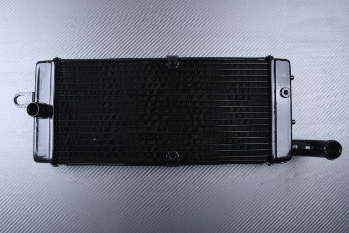 Radiateur HONDA SHADOW 400 / 750 VT 1997 - 2005 Radiateur HONDA SHADOW 400 / 750 VT 1997 - 2005