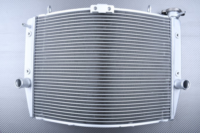 Radiator SUZUKI GSXR 1000 / 1000R 2017 - 2021 Radiator SUZUKI GSXR 1000 / 1000R 2017 - 2021