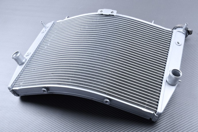 Radiator SUZUKI GSXR 1000 / 1000R 2017 - 2021 Radiator SUZUKI GSXR 1000 / 1000R 2017 - 2021