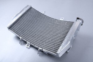 Radiator TRIUMPH SPEED TRIPLE 1050 / R 2011 - 2015