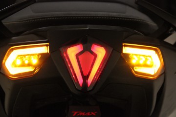 PACK Feu + Clignotants Avant - Arrière Double Fonction YAMAHA TMAX 530 2012 - 2016