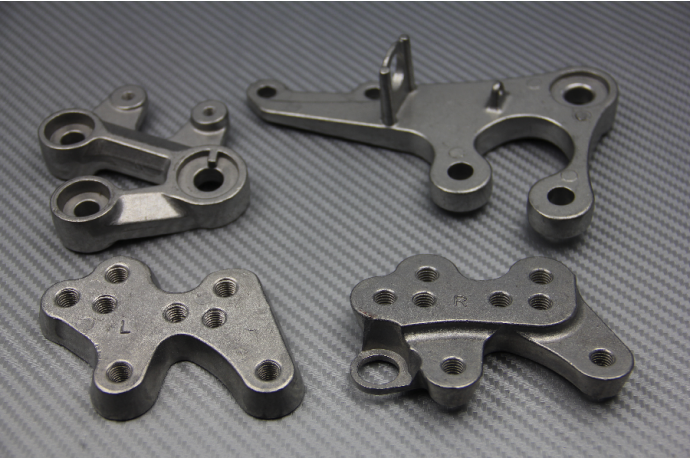 Platines repose pieds Avant Suzuki GSXR 1000 2005 - 2008 Platines repose pieds Avant Suzuki GSXR 1000 2005 - 2008