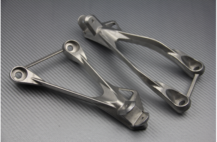 Pareja de estriberas reposapiés traseras KAWASAKI ZX6R / 636 2005 - 2008