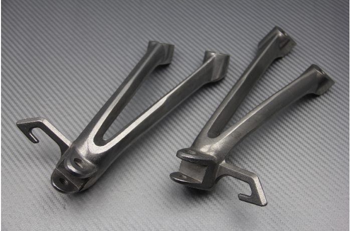 Platines repose pieds Arrière SUZUKI GSXR 600 / 2006 / 750 2006 - 2007 / TRIUMPH Platines repose pieds Arrière SUZUKI GSXR 600 / 2006 / 750 2006 - 2007 / TRIUMPH