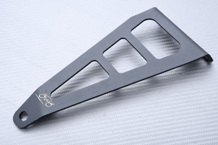 Patte de Fixation AVDB pour échappement SUZUKI GSXR 600 / 750 2011 - 2016
