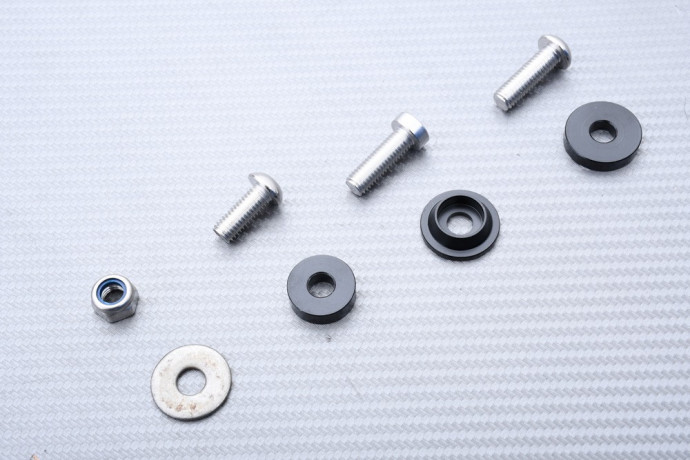 Patte de Fixation AVDB pour échappement KAWASAKI ZX10R / RR / SE 2011 - 2024 Patte de Fixation AVDB pour échappement KAWASAKI ZX10R / RR / SE 2011 - 2024