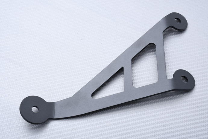 Staffa supporto AVDB per scarico SUZUKI GSXR 1000 / R 2017 - 2021