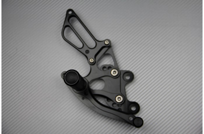 Platines Commandes Reculées HONDA CBR 900 / 929 / 954 RR 2000 - 2003 Platines Commandes Reculées HONDA CBR 900 / 929 / 954 RR 2000 - 2003