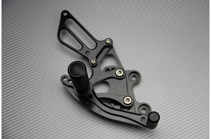 Estriberas retrasadas regulables HONDA CBR 900 / 929 / 954 RR 2000 - 2003 Estriberas retrasadas regulables HONDA CBR 900 / 929 / 954 RR 2000 - 2003