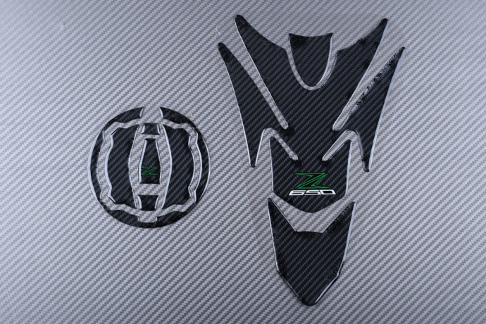 Kit protections réservoir et trappe à essence KAWASAKI Z650 Kit protections réservoir et trappe à essence KAWASAKI Z650