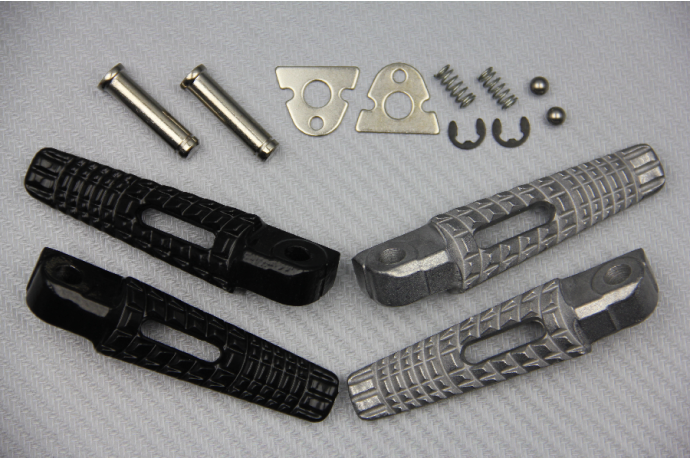 Pair of Rear Footpegs for many SUZUKI