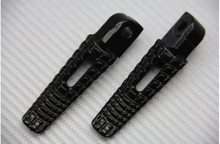 Pair of Rear Footpegs for many SUZUKI
