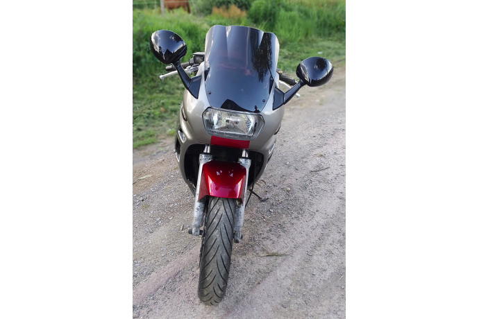 Polycarbonat-Windschutzscheibe SUZUKI GSXF 600 / 750 KATANA 1992 - 1997 Polycarbonat-Windschutzscheibe SUZUKI GSXF 600 / 750 KATANA 1992 - 1997
