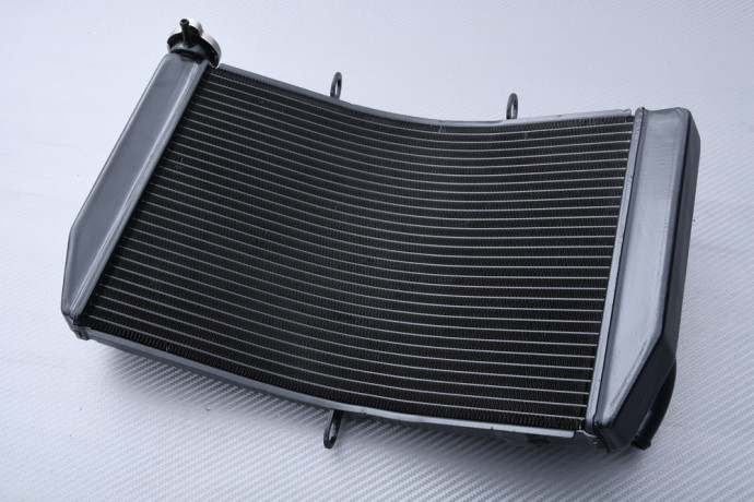 Radiateur HONDA CBR 600 F / F4 / FS 1999 - 2006 Radiateur HONDA CBR 600 F / F4 / FS 1999 - 2006