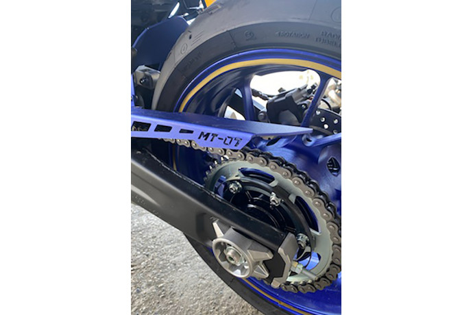 Guardabarros trasero con Cubre Cadena de aluminio YAMAHA MT07 / TRACER / XSR 700 2014 - 2021 Guardabarros trasero con Cubre Cadena de aluminio YAMAHA MT07 / TRACER / XSR 700 2014 - 2021