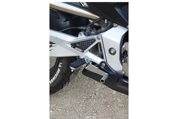 Pedale del freno posteriore HONDA HORNET 600 / 900 1998 - 2006 Pedale del freno posteriore HONDA HORNET 600 / 900 1998 - 2006