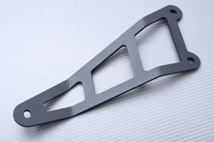 Patte de Fixation en acier AVDB pour échappement KAWASAKI ZX6R / ZX10R 2009 - 2018 Patte de Fixation en acier AVDB pour échappement KAWASAKI ZX6R / ZX10R 2009 - 2018