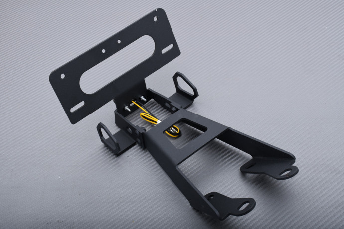 Support de plaque spécifique AVDB SUZUKI GSXS / GSXR 125 2017 - 2024 Support de plaque spécifique AVDB SUZUKI GSXS / GSXR 125 2017 - 2024