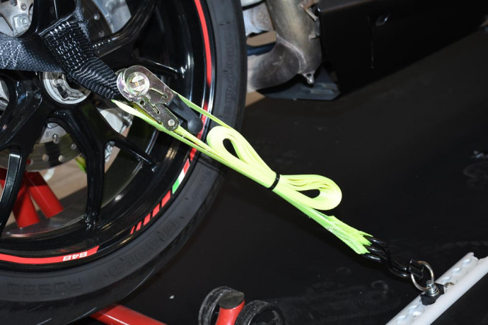 2X Tie down strap with ratchet