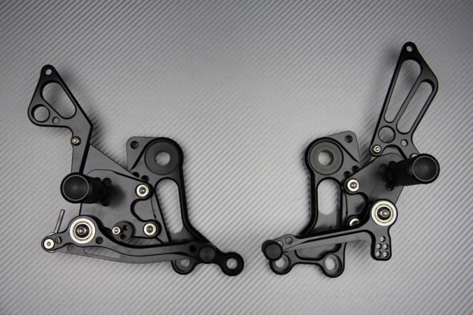 Estriberas retrasadas regulables numerosas DUCATI MONSTER Estriberas retrasadas regulables numerosas DUCATI MONSTER