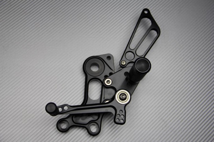 Platines Commandes Reculées nombreuses DUCATI MONSTER Platines Commandes Reculées nombreuses DUCATI MONSTER