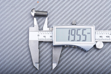 Titan Bremsscheibenschraube hinten spezifisch für DUCATI M8 X P1.25 X 20 MM