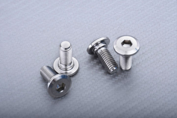 Titan Bremsscheibenschraube vorne spezifisch für Triumph M8 X P1.25 X 18 MM