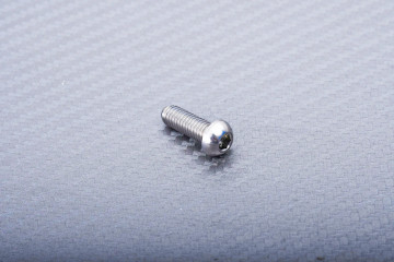 Titanium Screw for Front Brake Disc specific for BMW M6 X P1.00 X 18 MM Titanium Screw for Front Brake Disc specific for BMW M6 X P1.00 X 18 MM
