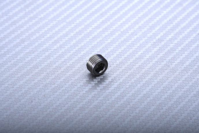 Vis titane sans tête pour axe de plaquette de frein avant SUZUKI M10 X P1.00 X 5.7 MM Vis titane sans tête pour axe de plaquette de frein avant SUZUKI M10 X P1.00 X 5.7 MM