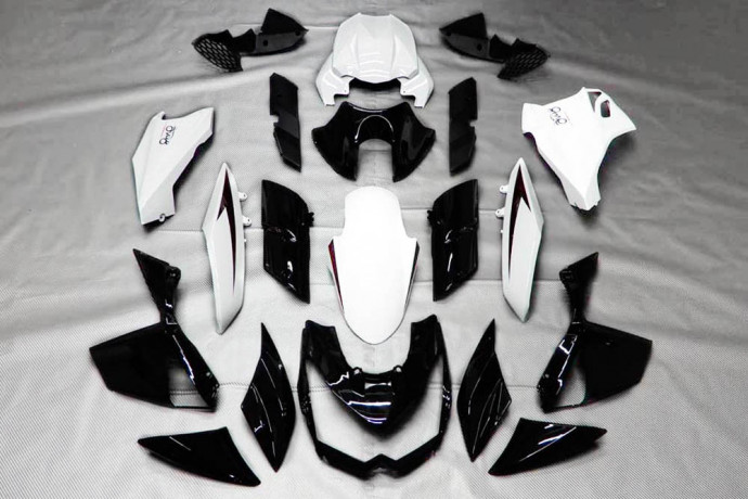 Color 2 CON Tapa Deposito + Tapa de colín