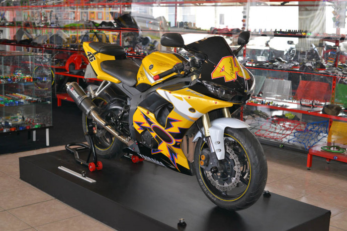 Garde-boue Avant YAMAHA YZF R6 2003 - 2004